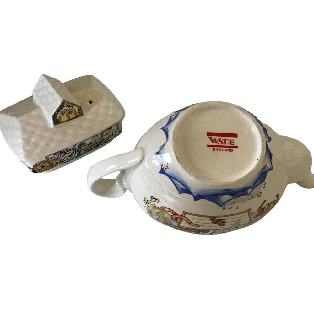 Wade Ceramic Mini Tea Pot Marked England - Picture 7 of 7